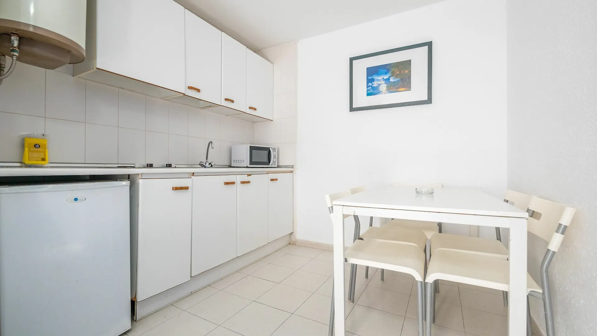 Apartment Apartaments Ar Enjoy Monjardi Lloret de Mar