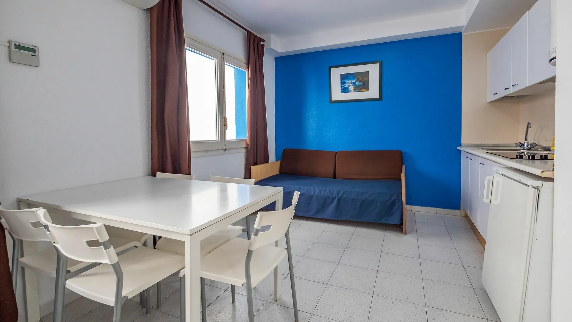 Apartaments Ar Enjoy Monjardi 료렛 드 마르 0*,  스페인